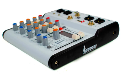 CONSOLA DE AUDIO DE 4 CANALES INTERFAS USB ENGLAND SOUND ES-MR4I