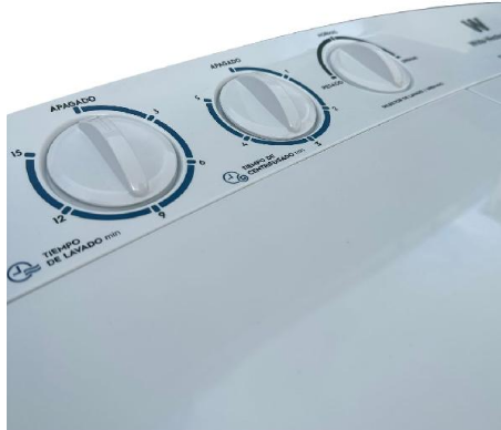 LAVADORA WESTINGHOUSE  DOBLE POZO 15 LIBRAS 7KG  WWTB07M7MUWW