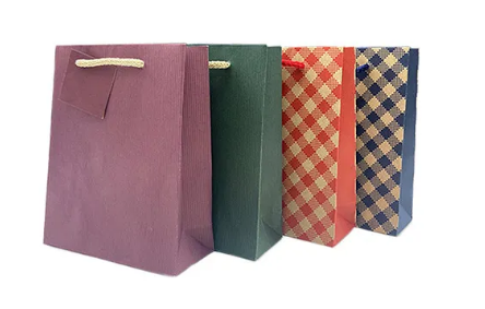 FUNDA DE REGALO MEDIANA SURTIDAS 452